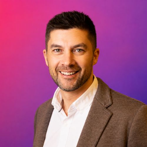 Portrait of Pete Thompson